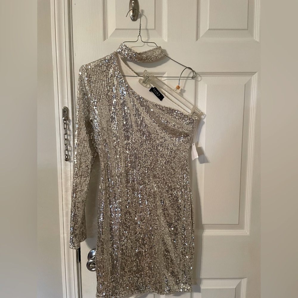 AKIRA—Silver Sequence Dress